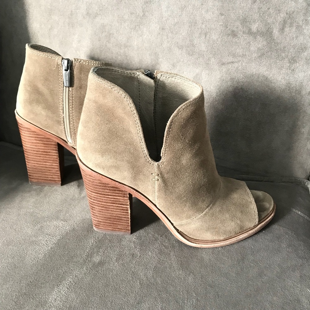 Vince Camuto Katleen Open Toe Booties